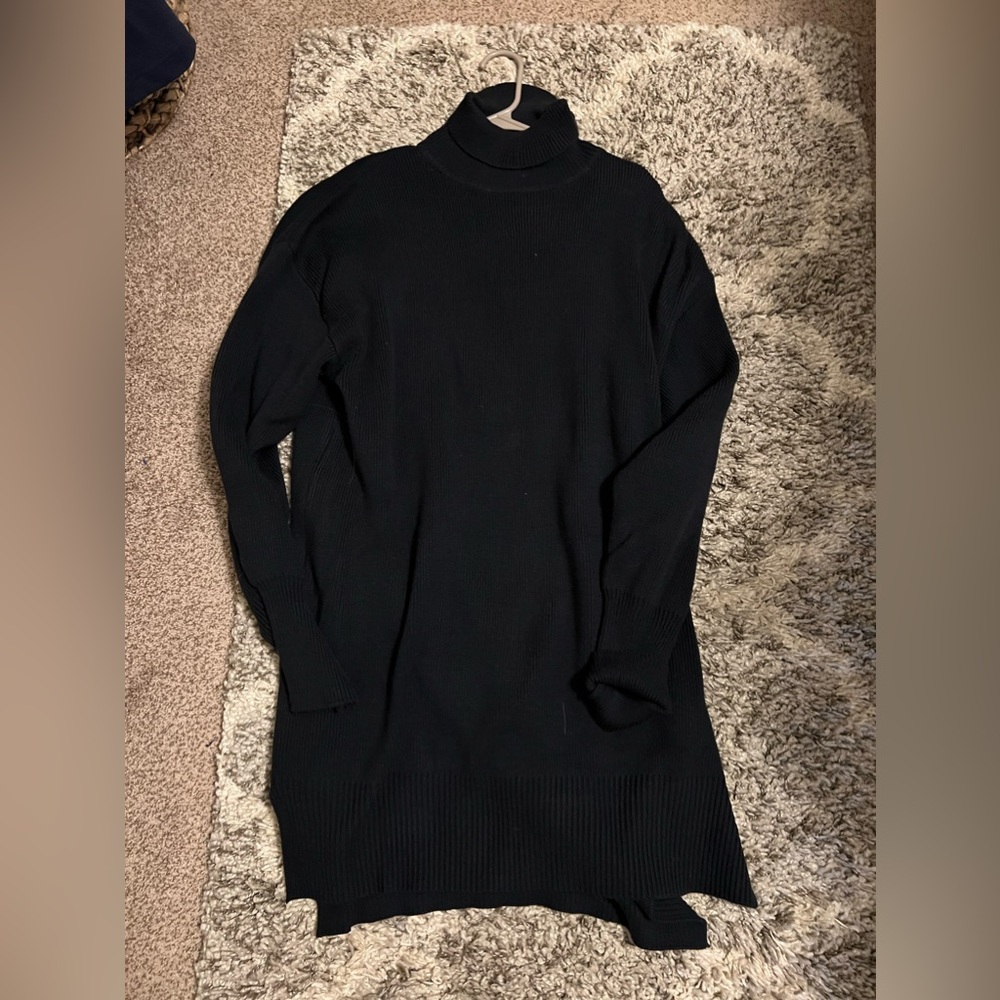 Navy Legoe Heritage maternity sweater dress. NWOT